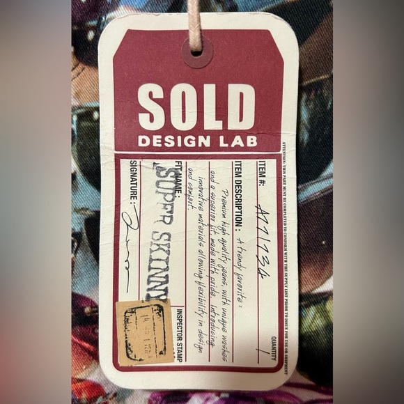 New SOLD DESIGN LAB Eye Glass Print Super Skinny Jeans, Size 28 - Picture 3 of 9